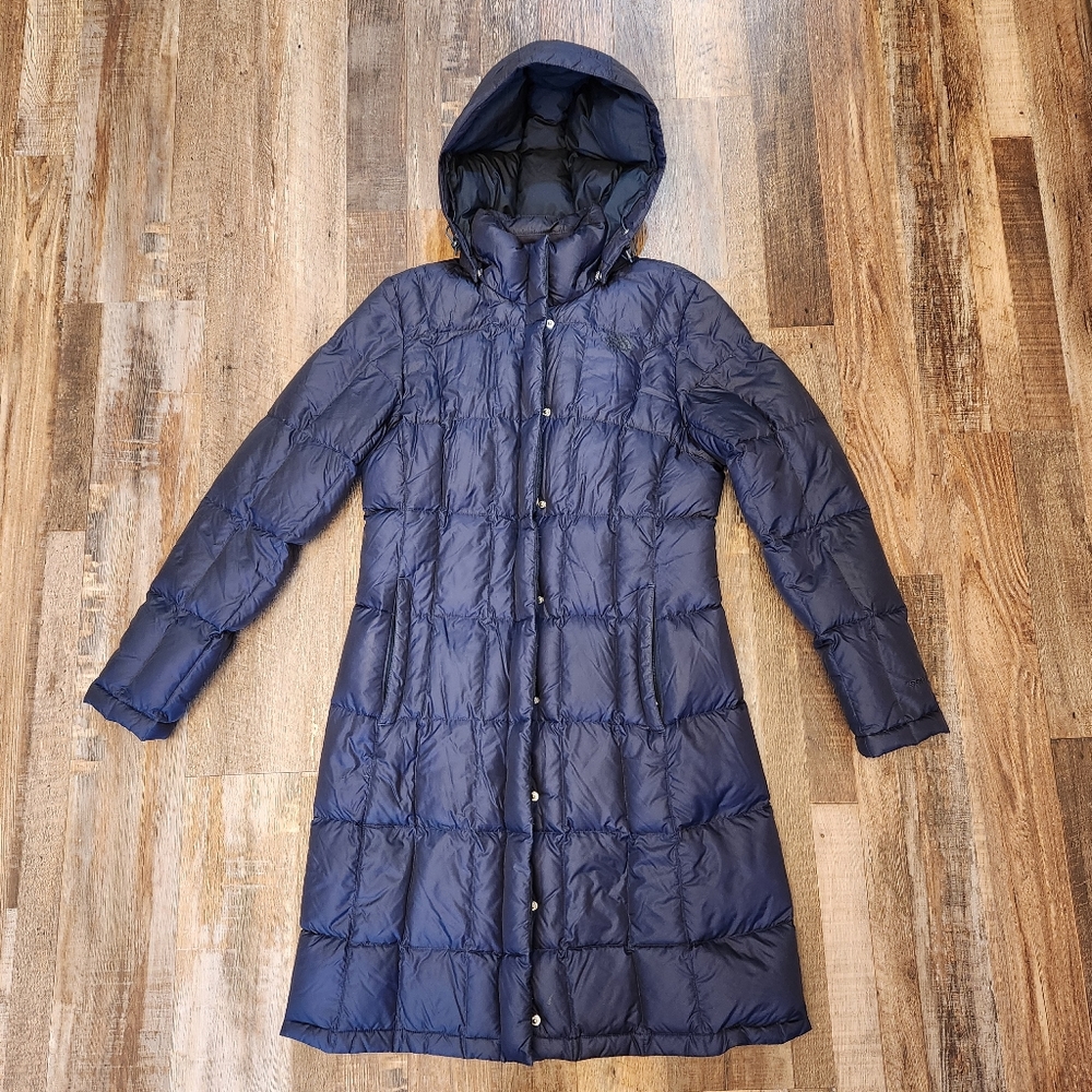 The North Face Women's 550 Blue Puffer Coat